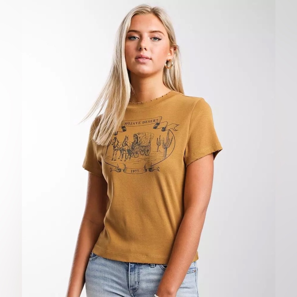 NWOT Modish Rebel Mojave Desert Tee